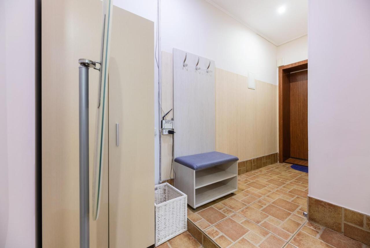 На Палаце Спорта Apartman Kijev Kültér fotó