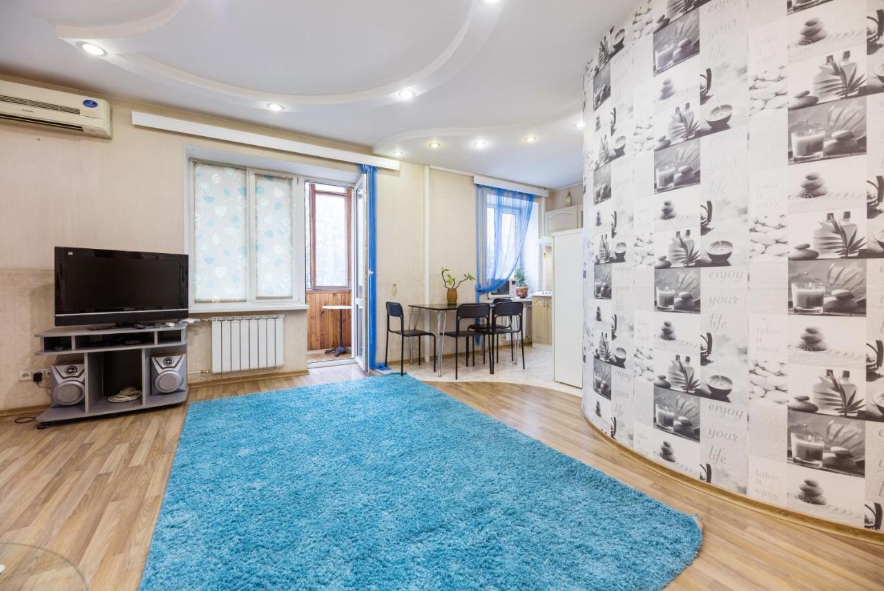 На Палаце Спорта Apartman Kijev Kültér fotó