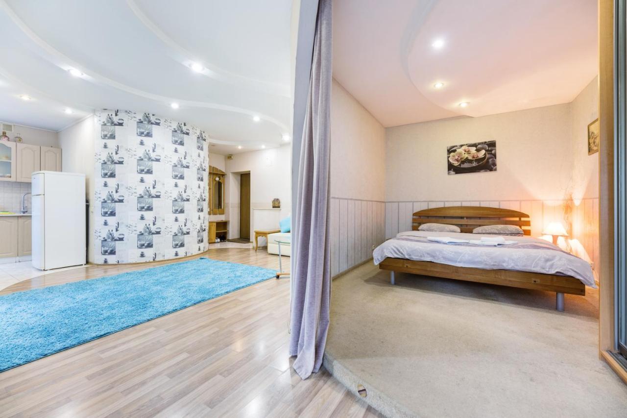 На Палаце Спорта Apartman Kijev Kültér fotó