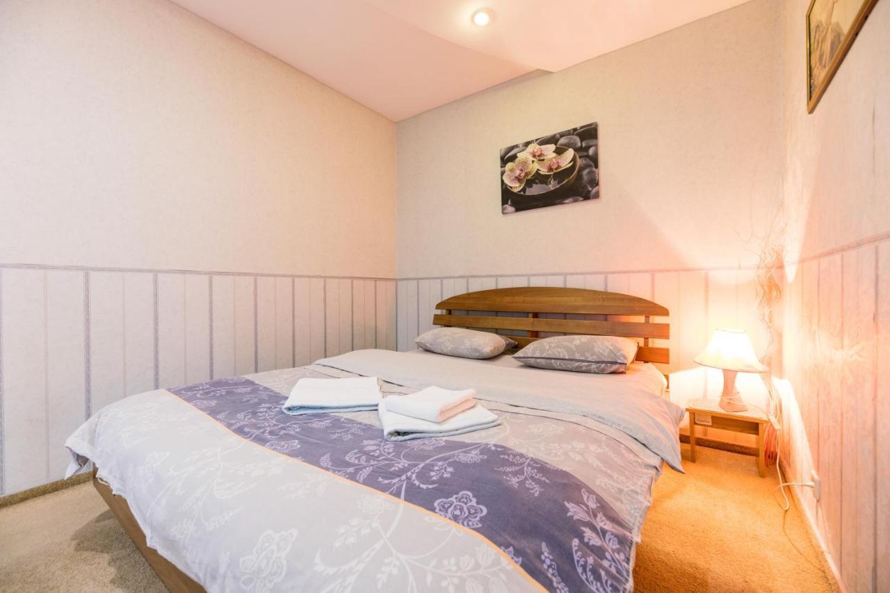 На Палаце Спорта Apartman Kijev Kültér fotó